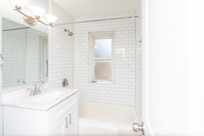 Building Photo - 227 Custer Ave