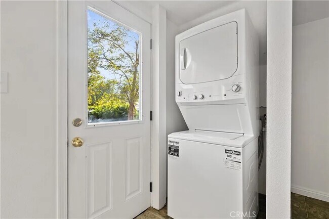 Building Photo - 107 Capitol Hill Dr