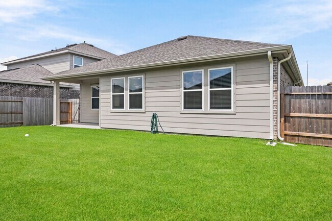 Building Photo - 8427 Bay Rdg Cir