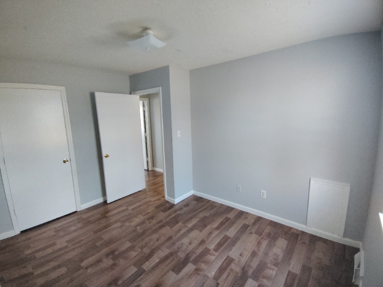 Building Photo - 22 Fonda Dr