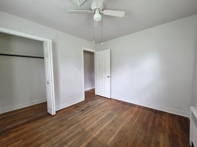 Building Photo - 1209 Belmont Ave