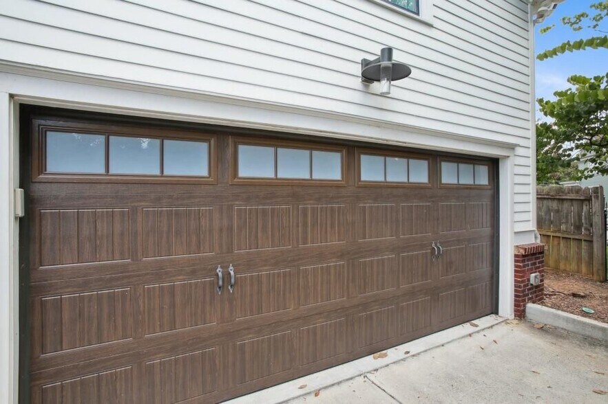 Building Photo - 69 Randolph St NE