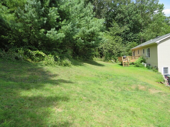 Building Photo - 15 Hayestown Heights