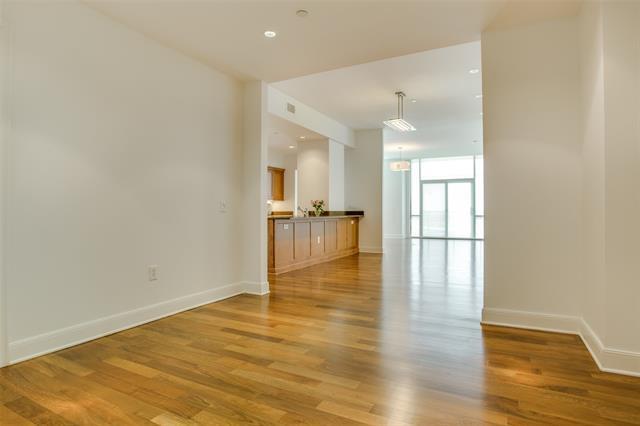 Building Photo - 5656 N Central Expy