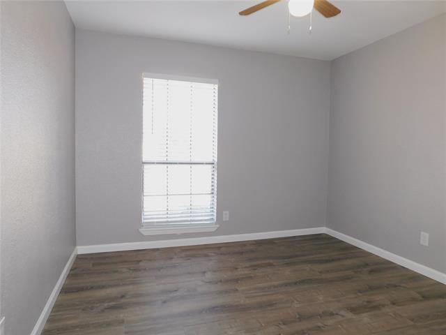 Building Photo - 4816 Roberts Dr