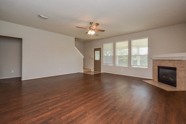 Building Photo - 15506 Hickory Dale St