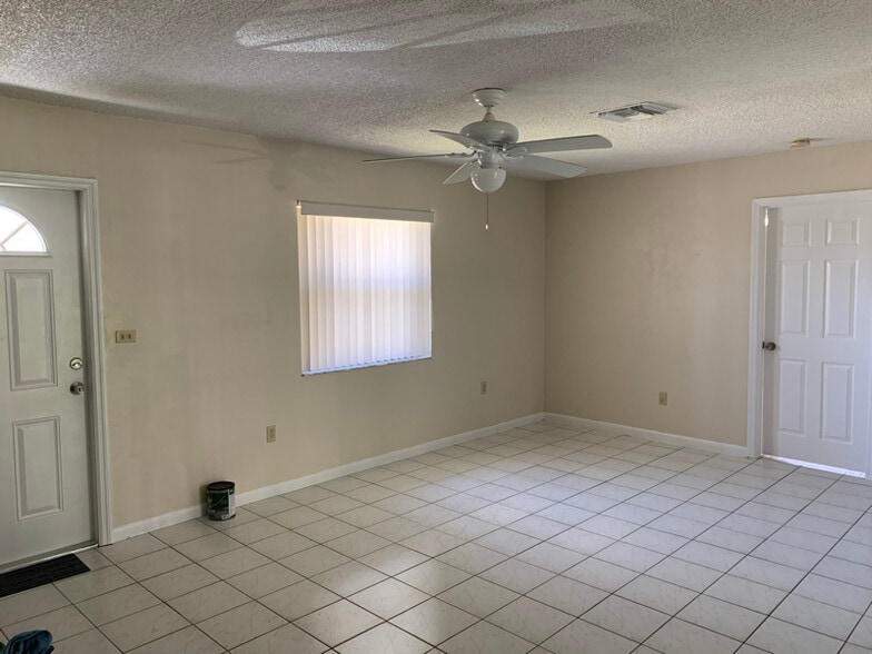 Building Photo - 11851 SW 208th St