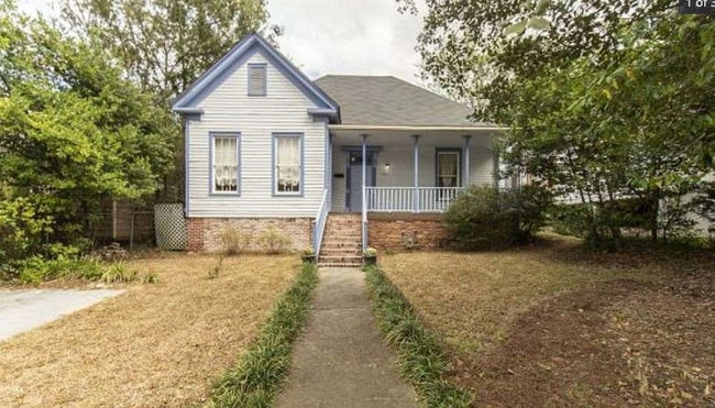 Building Photo - 1069 Elm St