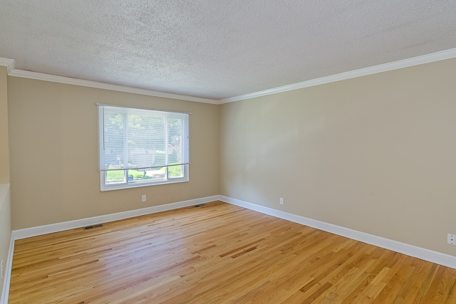 Building Photo - 2135 Winewood Ave