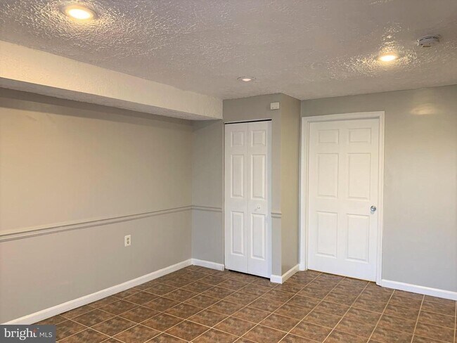 Building Photo - 3672 Childress Terrace