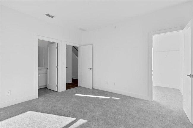 Building Photo - 515 Motivation Cir NW