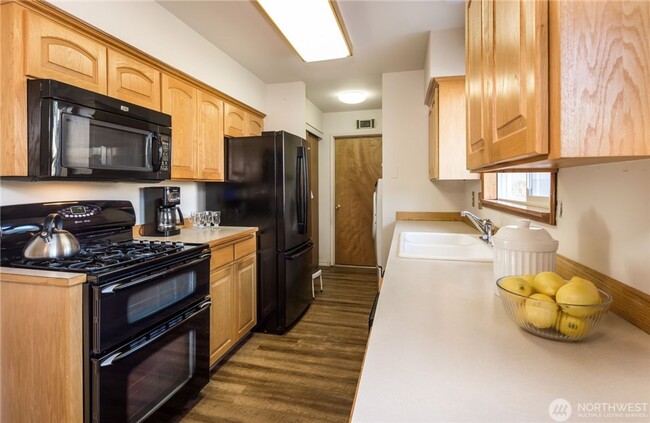 Building Photo - 2bd/.75ba Arlington Home