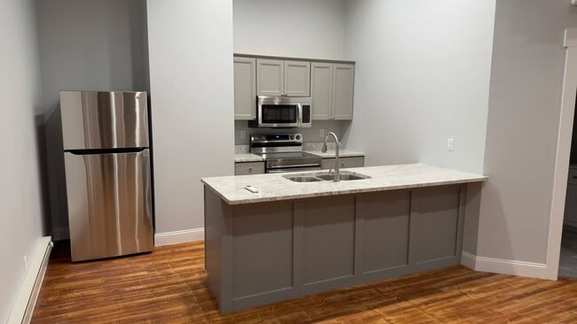 Building Photo - Downtown Rental Units