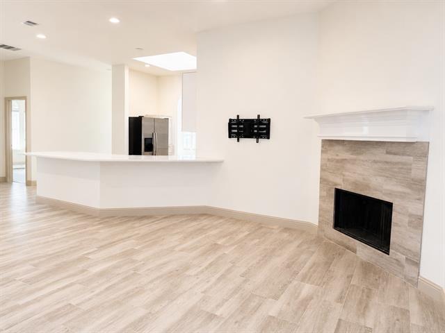 Building Photo - 809 Big Bend Dr