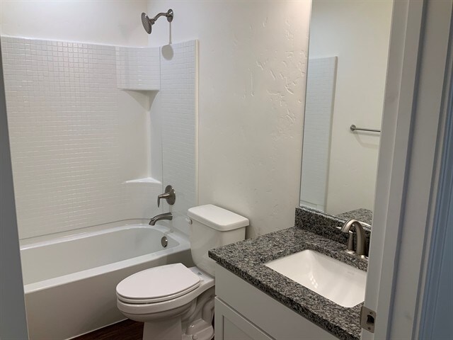 Building Photo - 3626 S Natural Wy