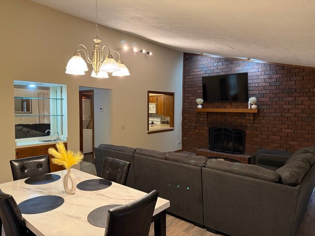 Building Photo - 3114 20th St NW