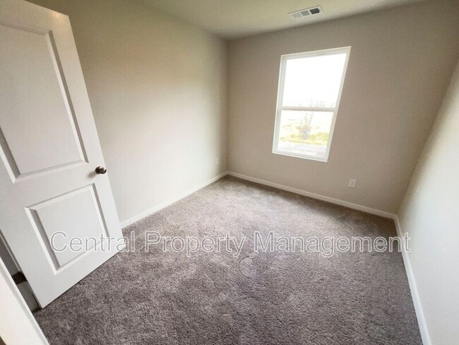 Building Photo - 6018 Tavener Dr