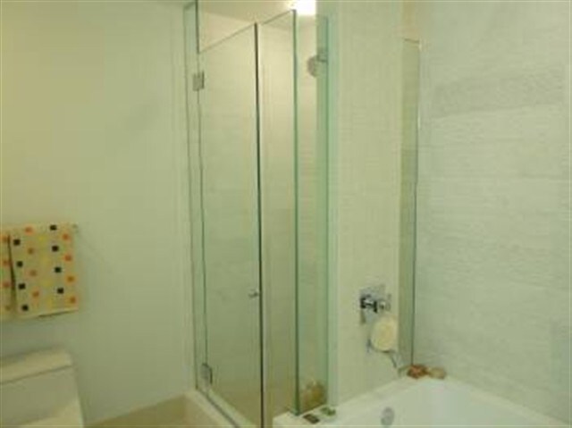 Building Photo - 77 Hudson St