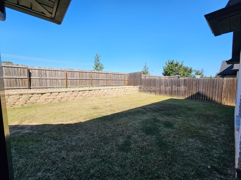 Building Photo - 6618 Leightyn Ln