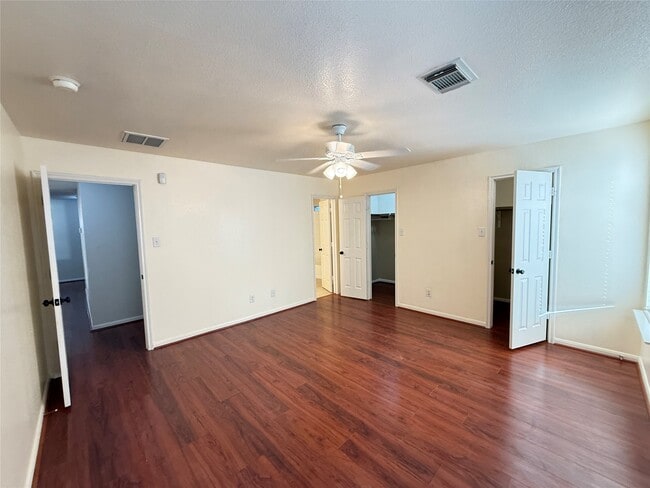 Building Photo - 10210 Cades Creek Ct
