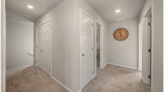 Building Photo - 141 N Legacy Flts Rd