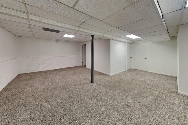 Building Photo - 3978 Catalina Dr