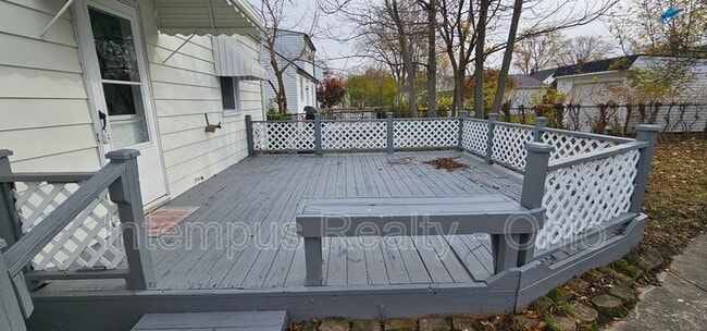 Building Photo - 360 E 326th St