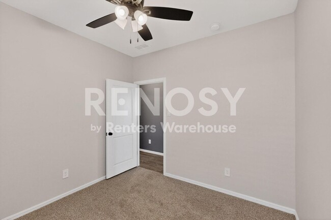 Building Photo - Completely Refreshed Fort Worth Home **** One month Rent Concession*****
