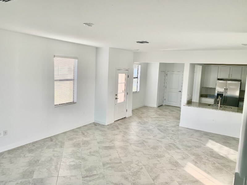 Building Photo - 15245 Lyla Ter