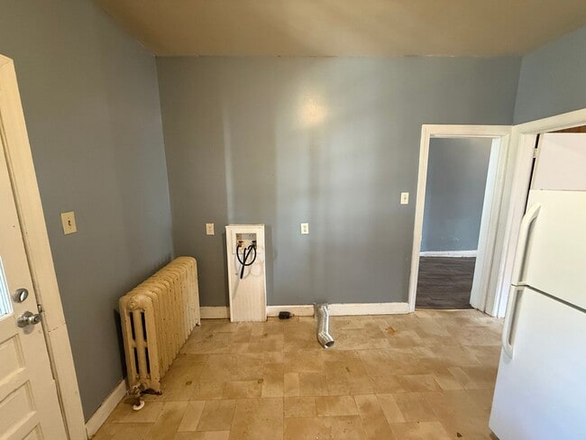 Building Photo - 702 Northside Ave