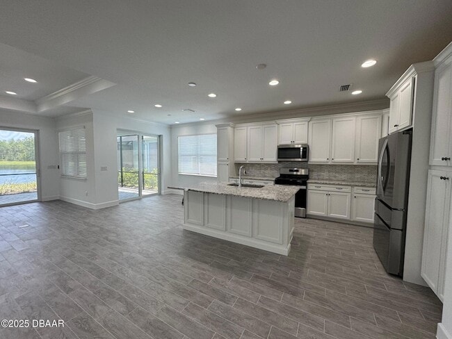 Building Photo - 725 Margaritaville Ave