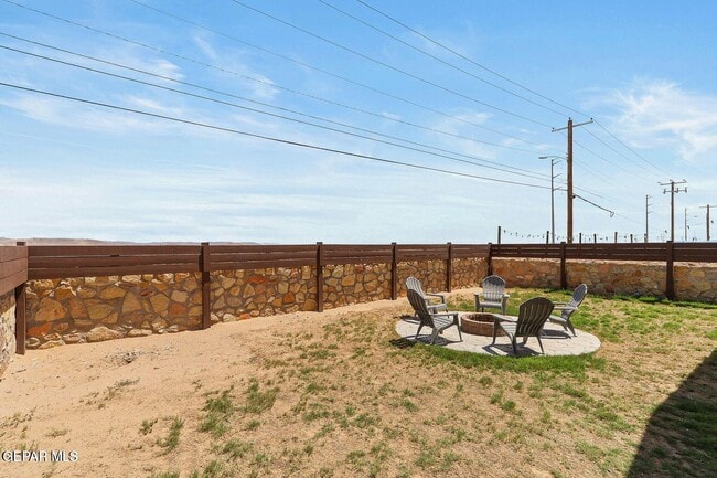 Building Photo - 2852 Tierra Oasis St