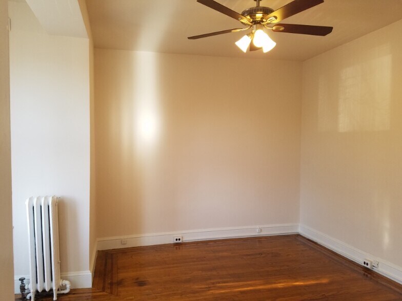 Building Photo - 15 E Mermaid Ln