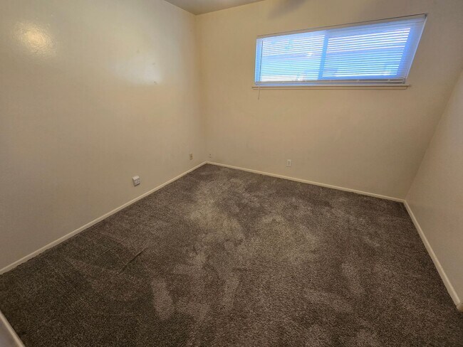 Building Photo - Charming 3 Bedroom Home with Bonus Living Space in Sparks