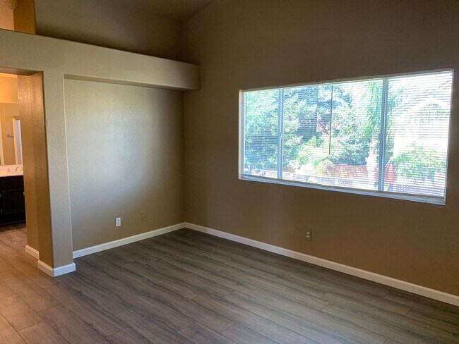 Building Photo - Fantastic Antioch Home!