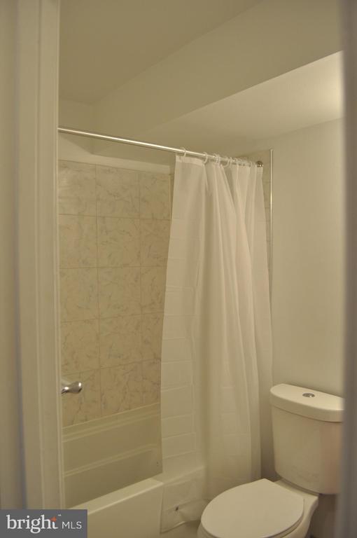 Building Photo - 4141 Meadowland Ct