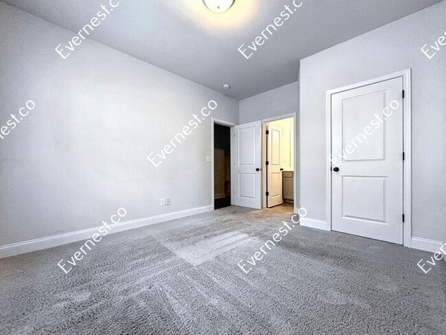 Building Photo - 428 Stovall Pl