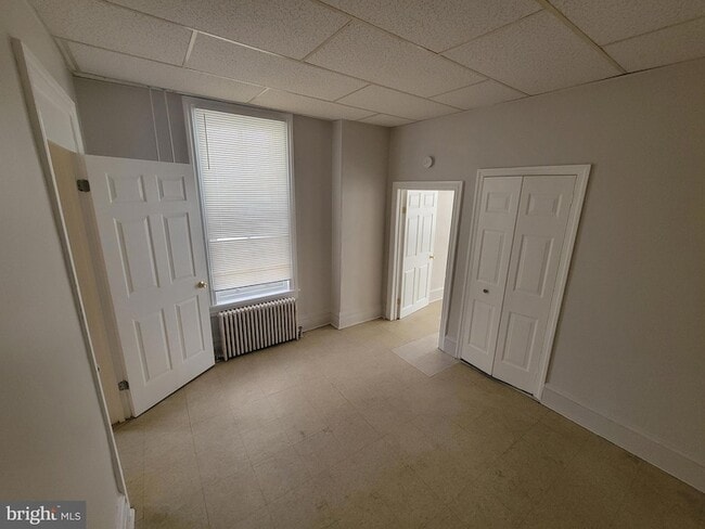 Building Photo - 23 King St