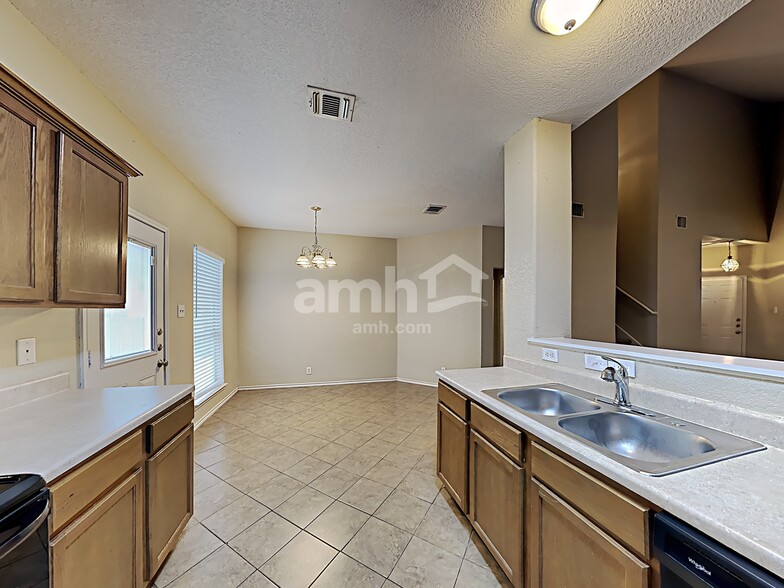 Building Photo - 8610 Still Moon