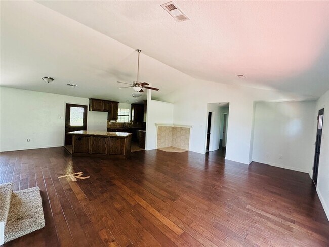 Building Photo - 2139 Co Rd 4106