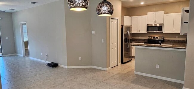 Building Photo - 13475 Crest Lake Dr