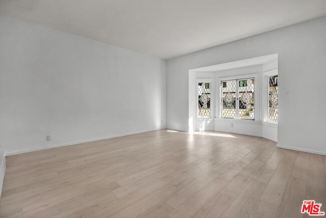 Building Photo - 17606 Camino De Yatasto