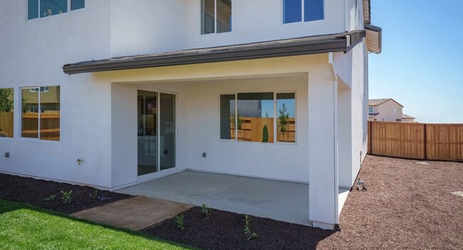 Building Photo - BRAND NEW 4/3.5 (HUGE) Elk Grove!   Please see marketing ad for viewings.