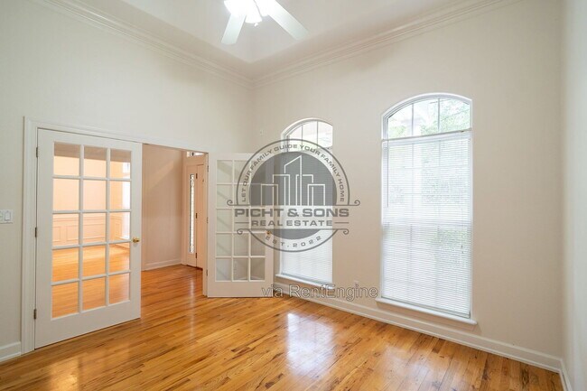 Building Photo - 9540 Starhawk Dr