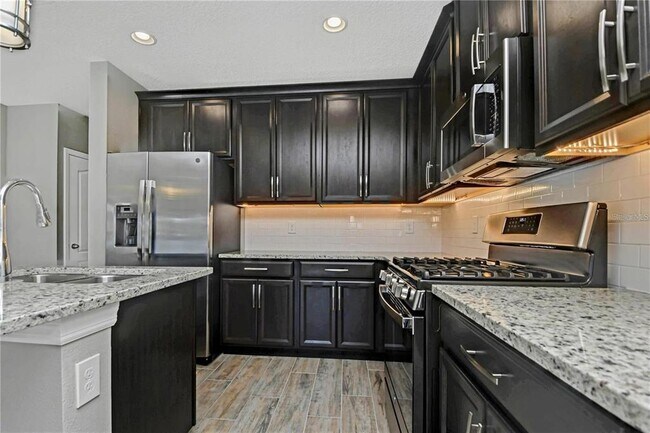 Building Photo - 310 Cedar Bark Ln