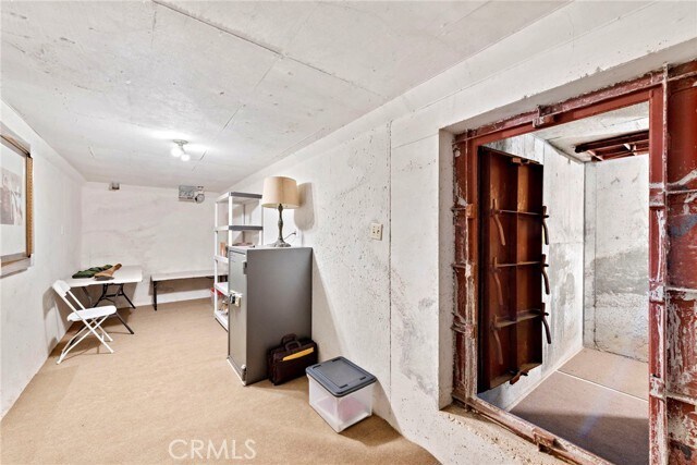 Building Photo - 31877 Circle Dr