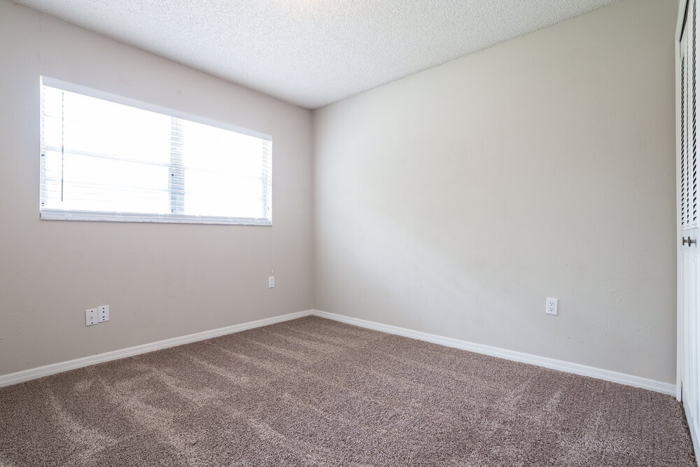 Building Photo - 8564 Cedar Cove Dr