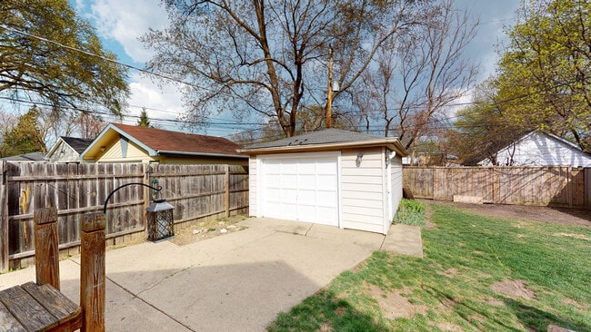 Building Photo - 311 Nordica Ave