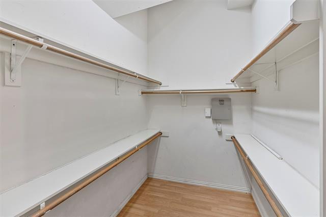 Building Photo - 200 Hawthorne Dr