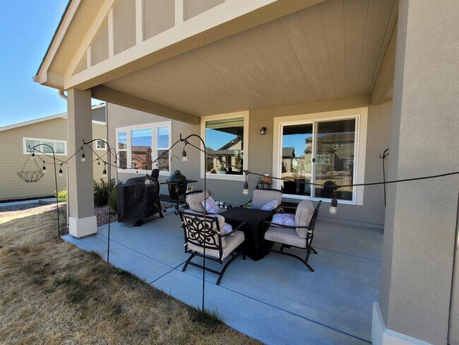 Building Photo - 10135 Thrive Ln